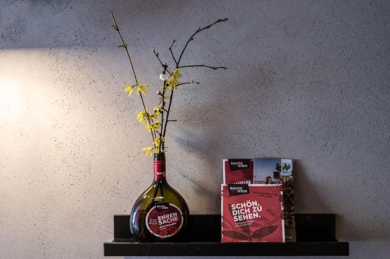 Biobausewein Wein Hotel Leben Iphofen Bagian luar foto